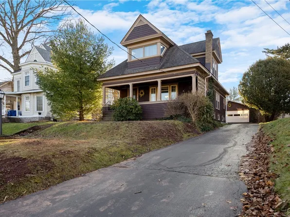 227 Bates Ave, Oneida, NY 13421