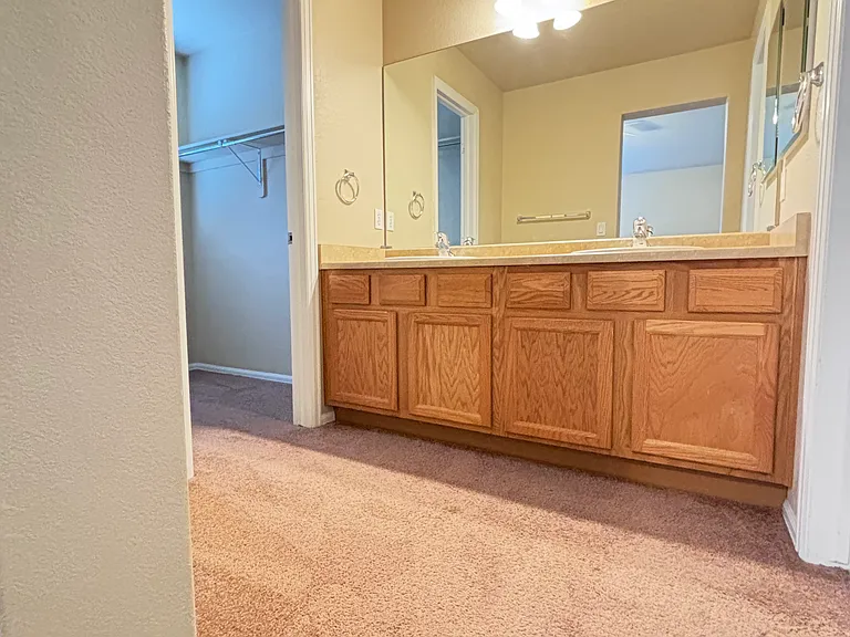 7628 Canyon Oak Dr — Photo 8