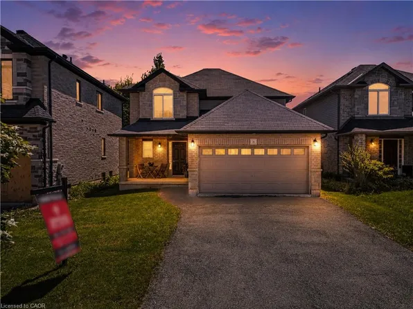 21 Davinci Blvd, Hamilton, ON L9B 0C5