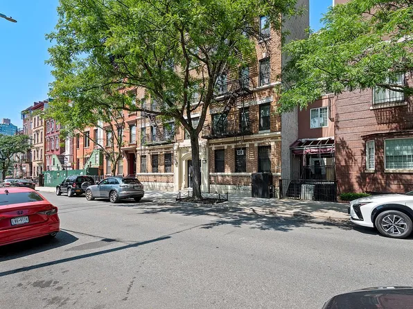 95 S 10th St APT 22, Brooklyn, NY 11249