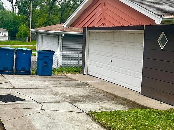 2nd image of 22311 Clyde Ave