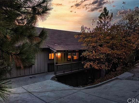 3rd image of 27619 Matterhorn Dr