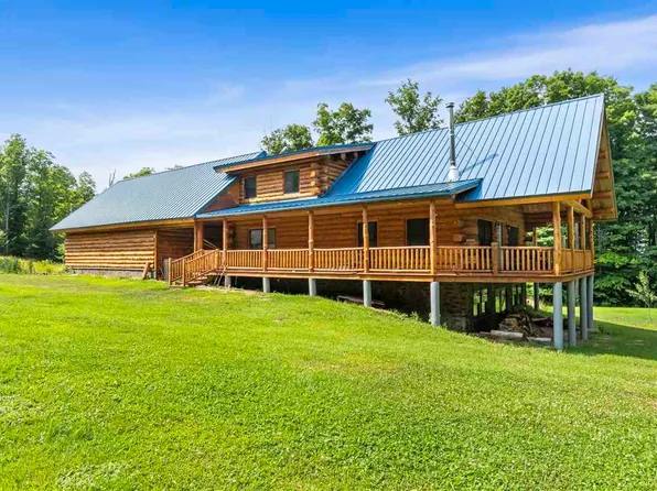 750 E Lakeview Rd, Levering, MI 49755