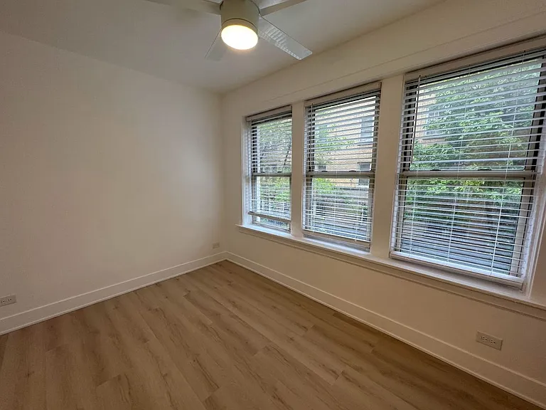6310 N Artesian — Photo 23