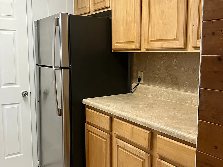 406 N Church St #C — Photo 9