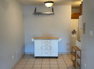 909 S Pearl St, Denver, CO 80209