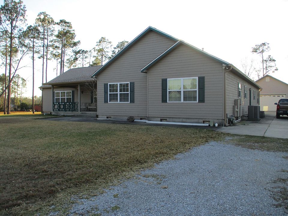 2nd image of 441 Nowak Rd