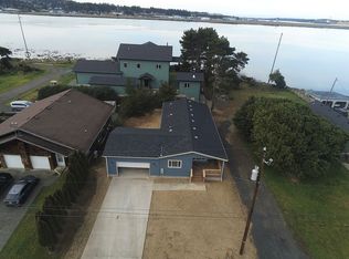 1560 Monroe St, North Bend, OR