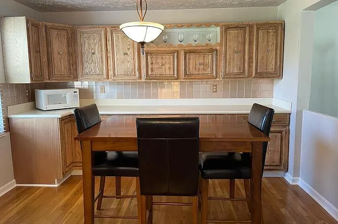 1460 Saint Lawrence Dr — Photo 11
