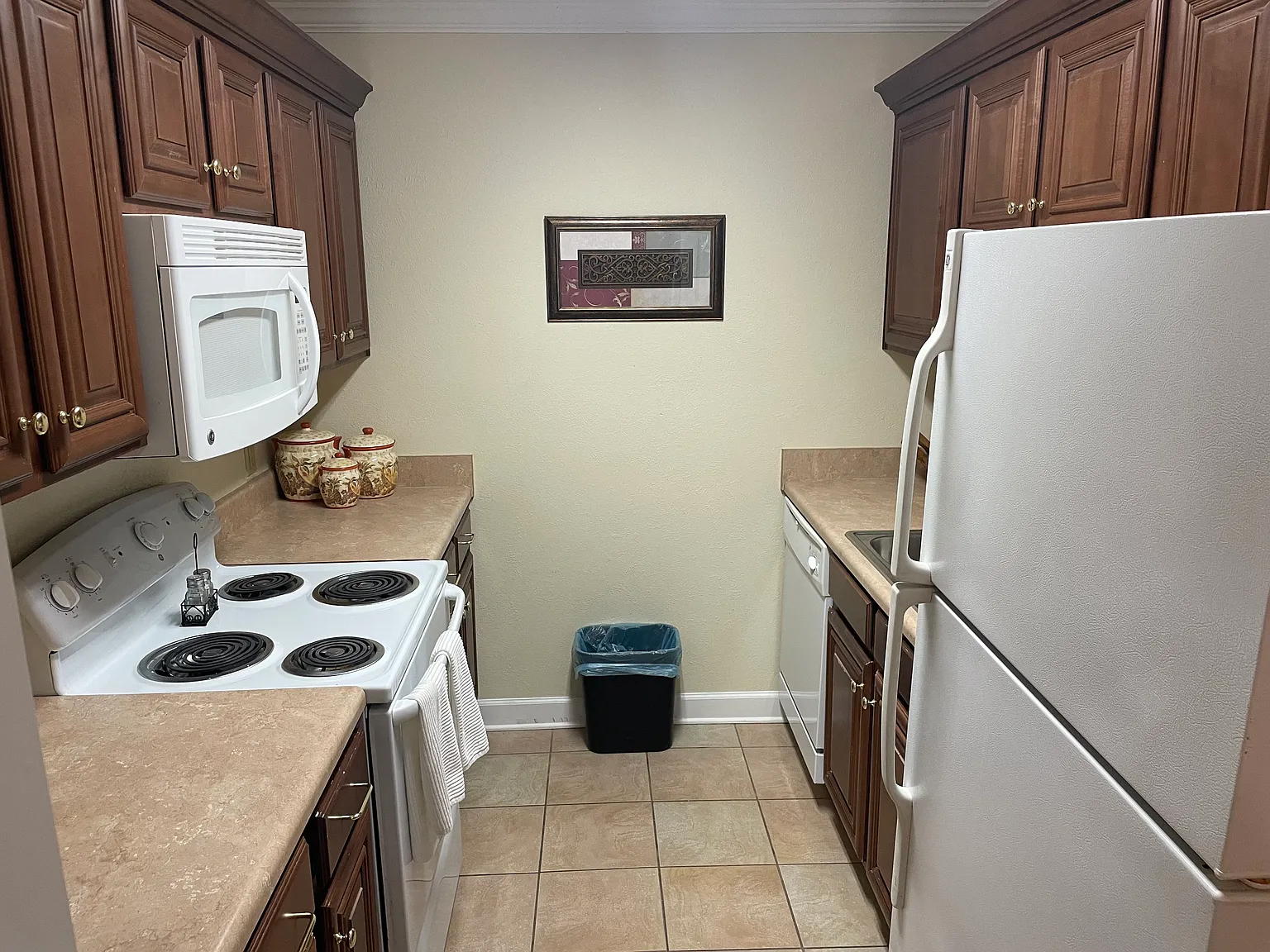 East Ridge Apartments — Photo 2