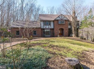 2008 Roundhouse Rd, Vienna, VA 22181