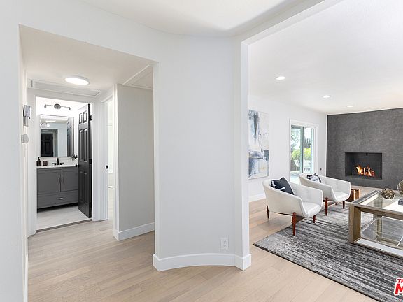 4th image of 1021 Aratina St