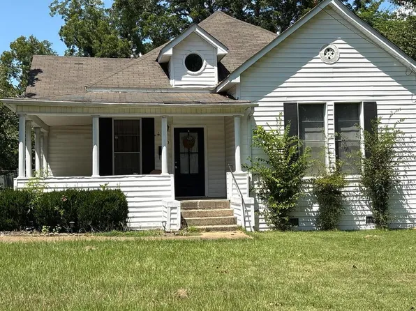 430 Salem Ave, Holly Springs, MS 38635