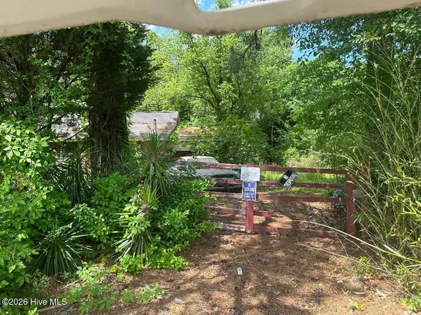 2225 Bells Fork Road, Greenville, NC 27858