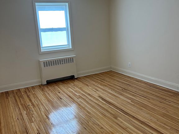 5th image of 74 Arlo Rd APT 1A