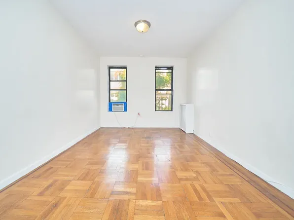 223 East 58th Street image 2 of 8