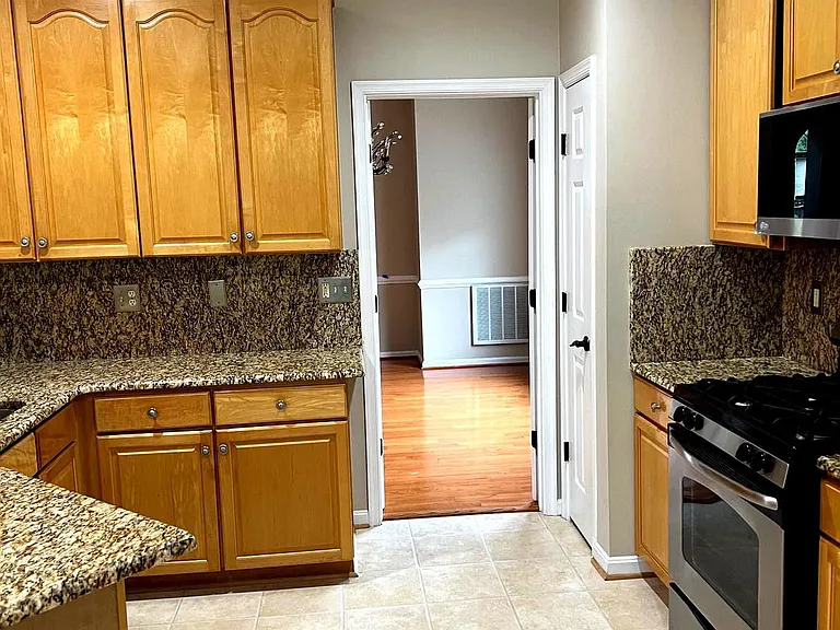 47370 Victoria Falls Sq — Photo 8