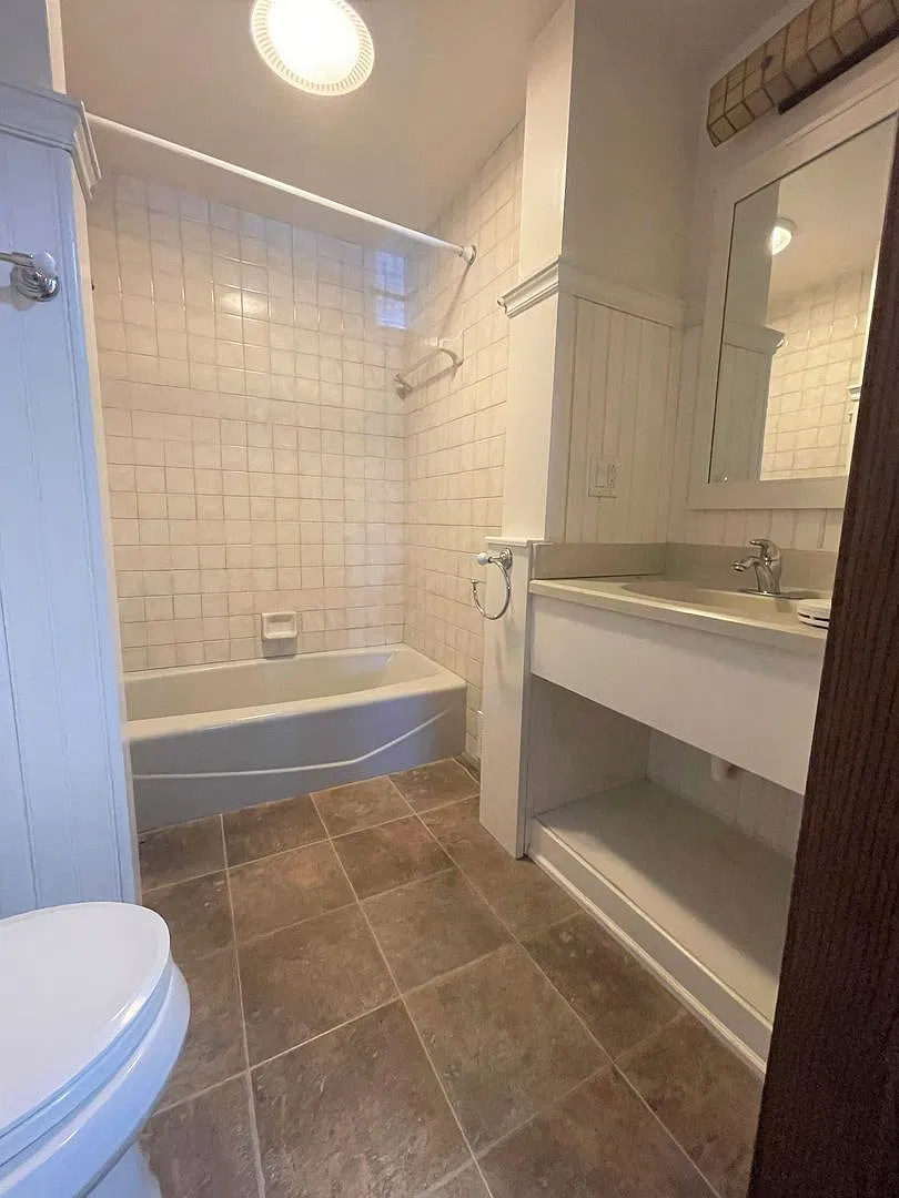 1308 Geddes Ave (070) — Photo 3