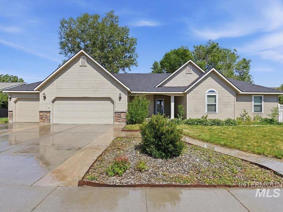 1st image of 2374 NE Trinity Ave
