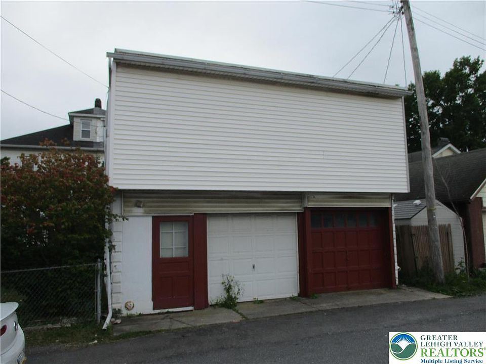 Building Photo 3