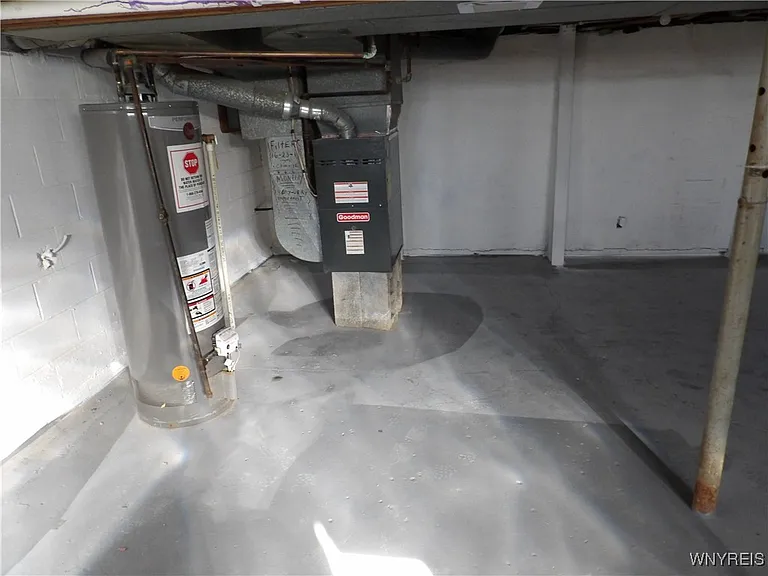 10332 Transit Rd — Photo 39