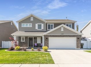 1457 W Waterfront Dr S, Syracuse, UT 84075