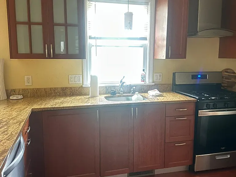 77 Pinehurst St #1 — Photo 8