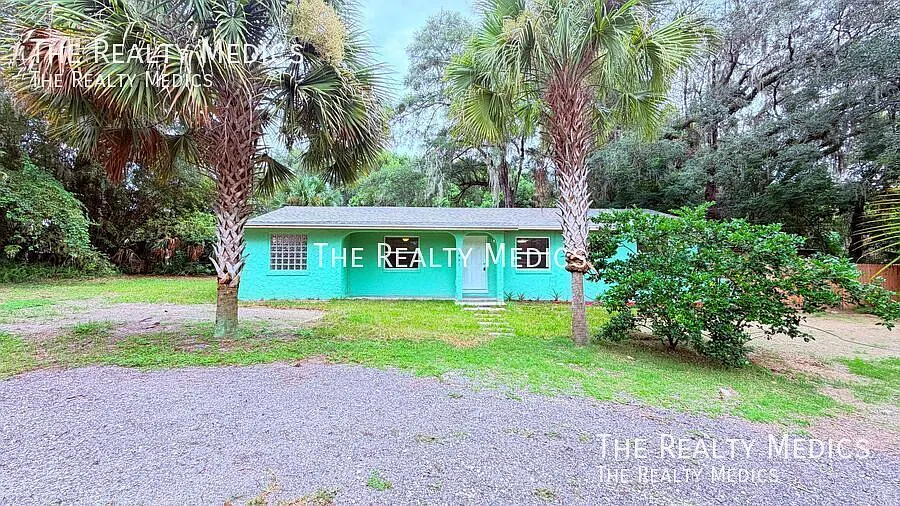 3bd / 2ba Modern Mount Plymouth Living! Timeless Looks, Modern Mood! Fully Fenced! — Photo 3