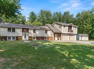 93 Winnicutt Rd, Stratham, NH 03885