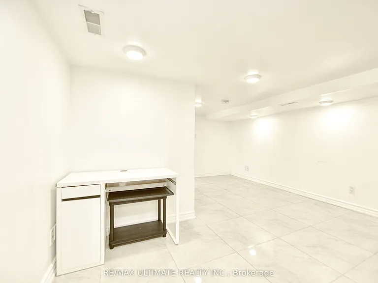433 Symington Ave #BASEMENT — Photo 10