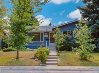 4220 Bowlen St NW, Calgary, AB T2L 1P9