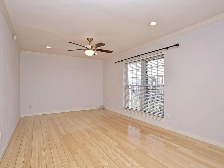900 S Lamar Blvd #311 — Photo 6