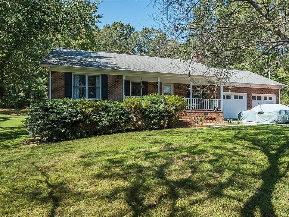 1st image of 65 River Forest Dr