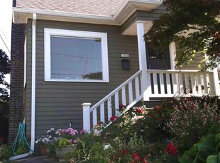 1030 NE 71st St, Seattle, WA 98115