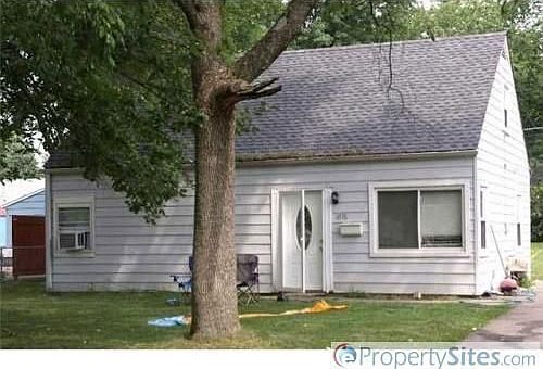 1st image of 4976 Vanderbilt Dr