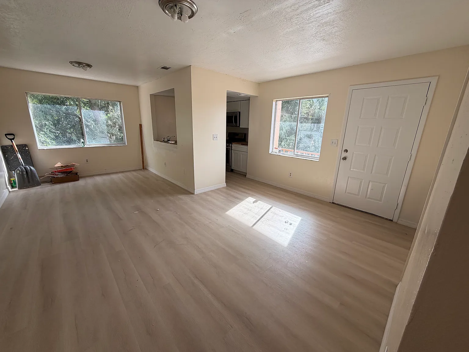 2 bed, 823 sqft, $1,150 — Photo 3