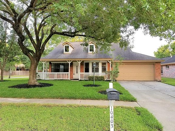 2nd image of 10403 Horseshoe Bend Dr