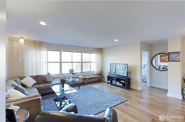 Sold by Oxford Property Group | media 14