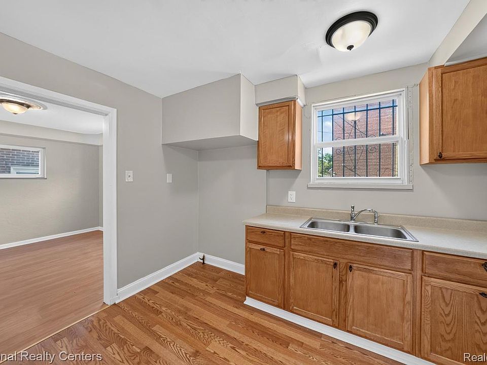 6420 London St, photo 13