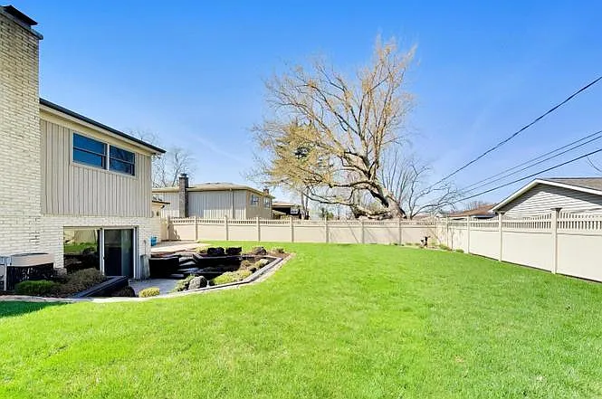 634 W Millers Rd — Photo 33