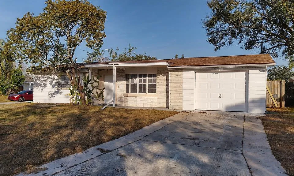 3310 Jamestown Dr