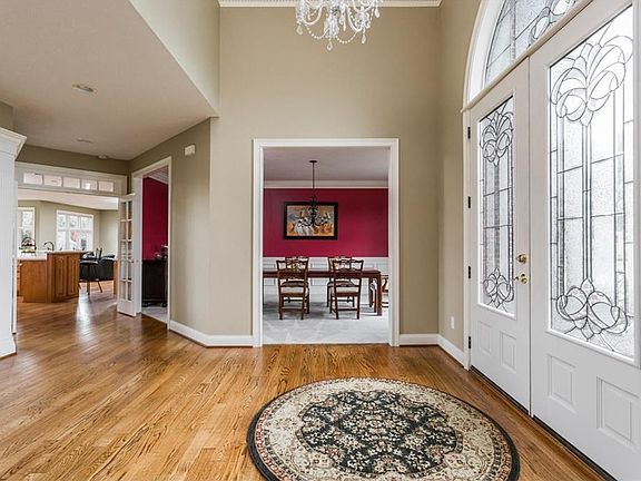 3rd image of 10351 Cottonwood Ct