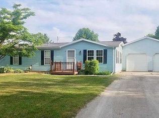 612 Cherry St, Standish, MI 48658