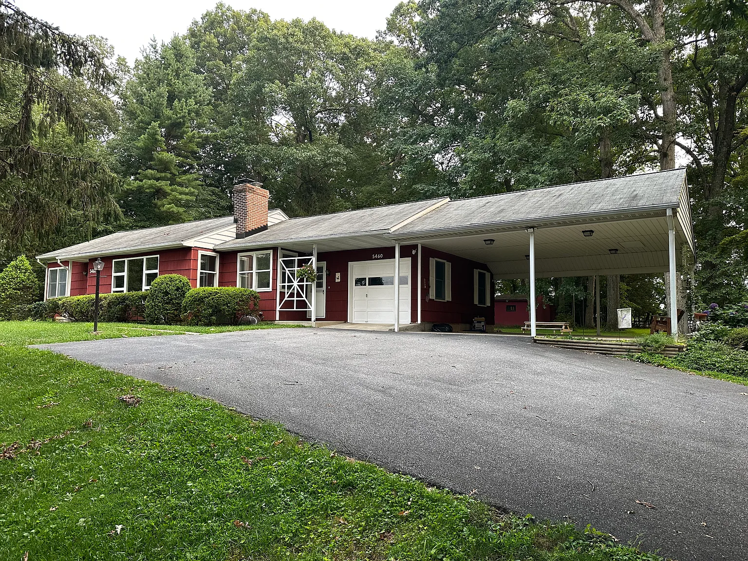 4 bed, 2700 sqft, $3,800 — Photo 2