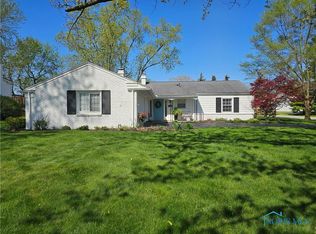5935 Granville Dr, Sylvania, OH 43560