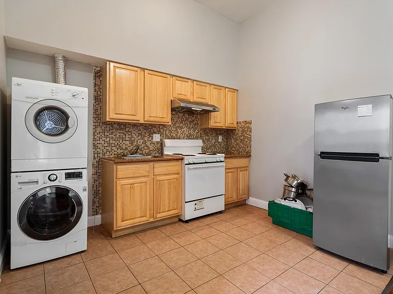 1017 Arch St #4A — Photo 6