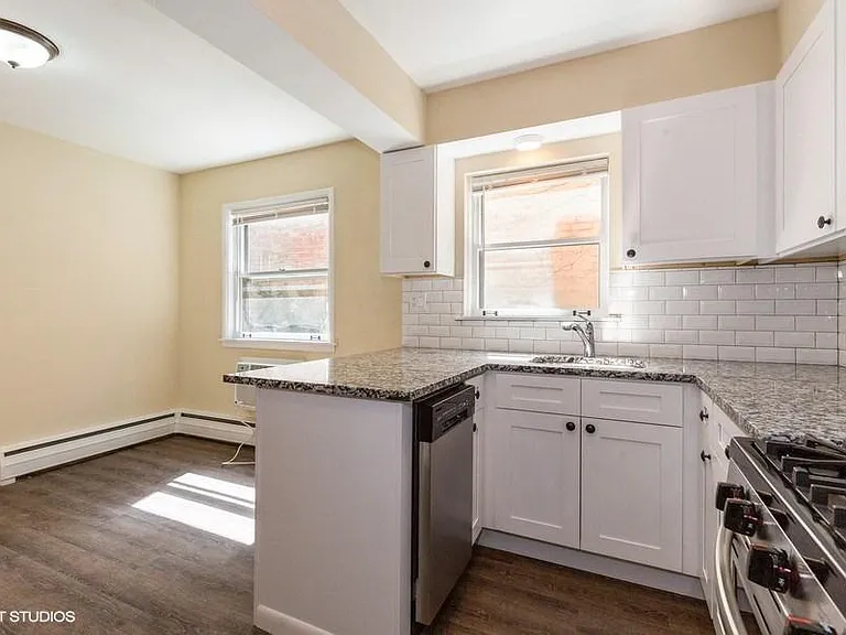 5900 W Lawrence Ave #1N — Photo 4