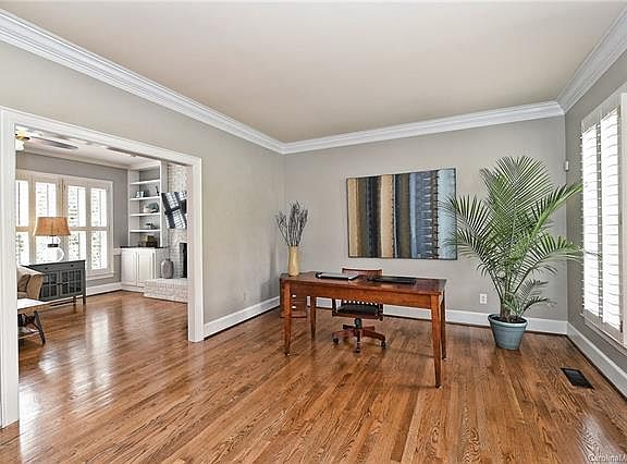 3rd image of 10409 Oak Pond Cres