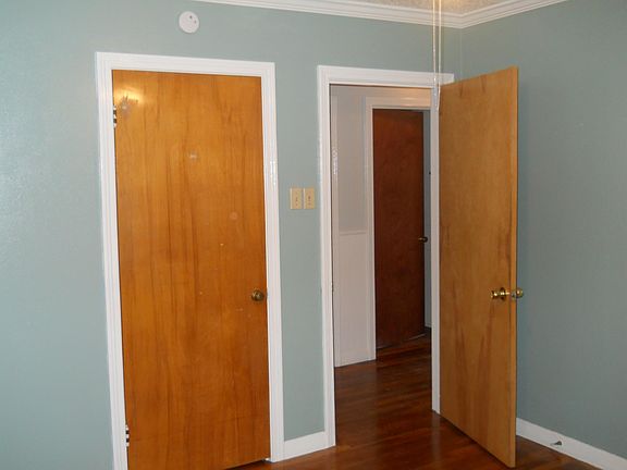 2nd image of 503 W Saint Johns Ave