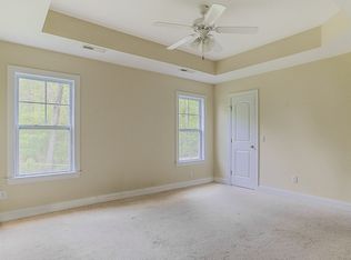235 Blue Creek Farms Dr, Jacksonville, NC 28540